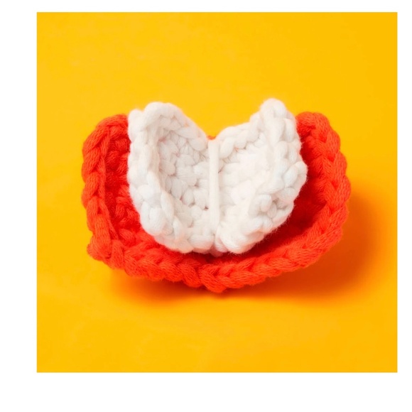 Bjørn the Narwhal Crochet Kit Plus Mini Baby Bee and Tiny Book for One Price - Picture 8 of 8